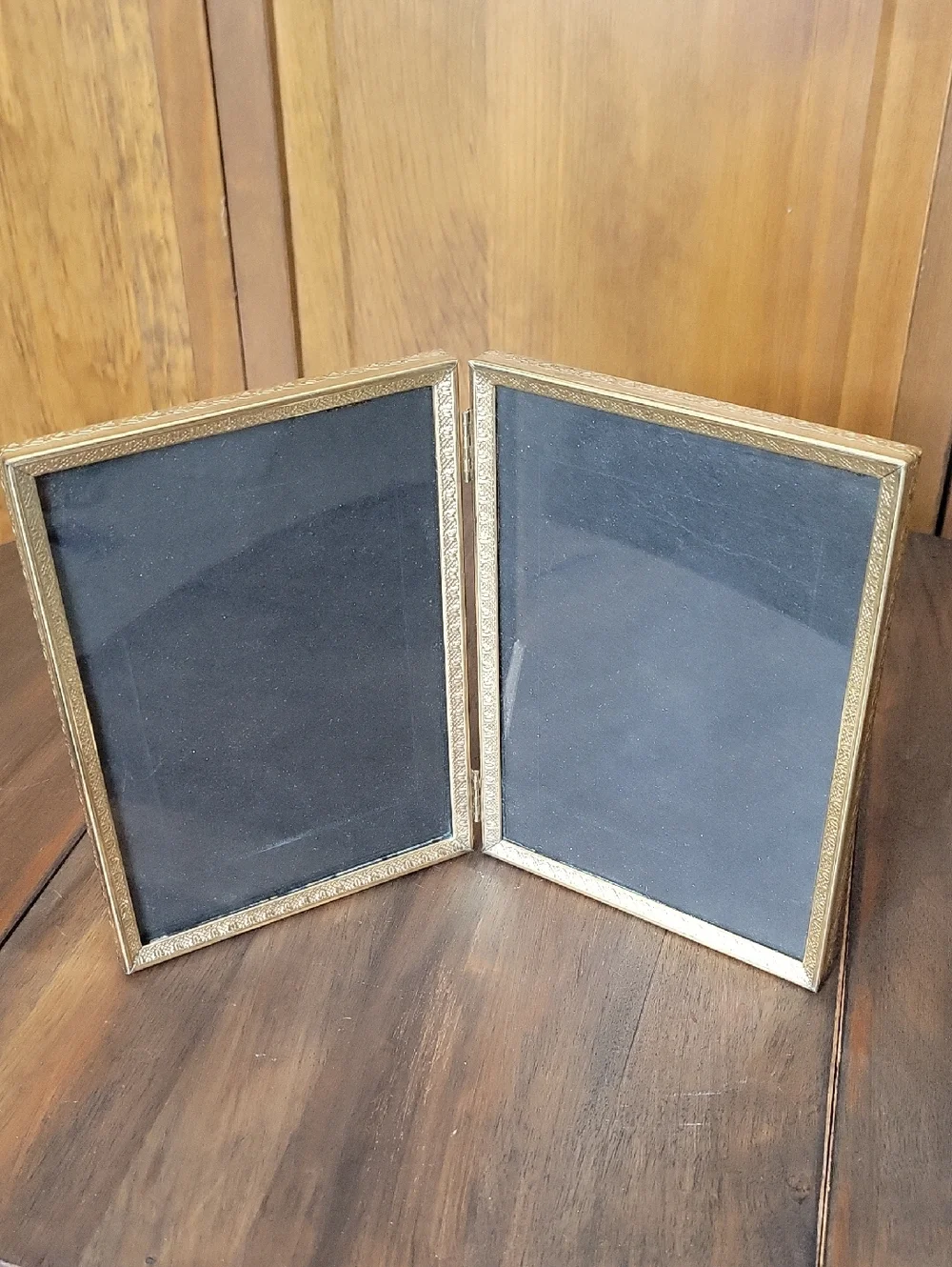 Vintage Gold-Trim 5x7 Hinged Folding Antique Picture Frame